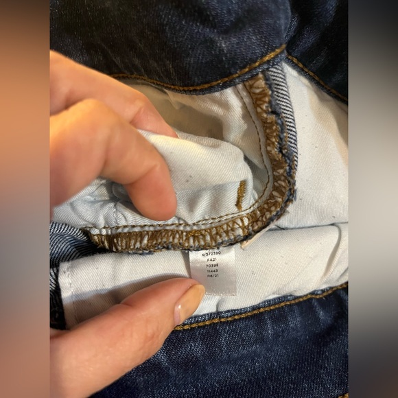 Ann Taylor The Trouser Jeans Wide Leg Relaxed Fit Dark Rinse Size 4 Petite - Picture 8 of 9